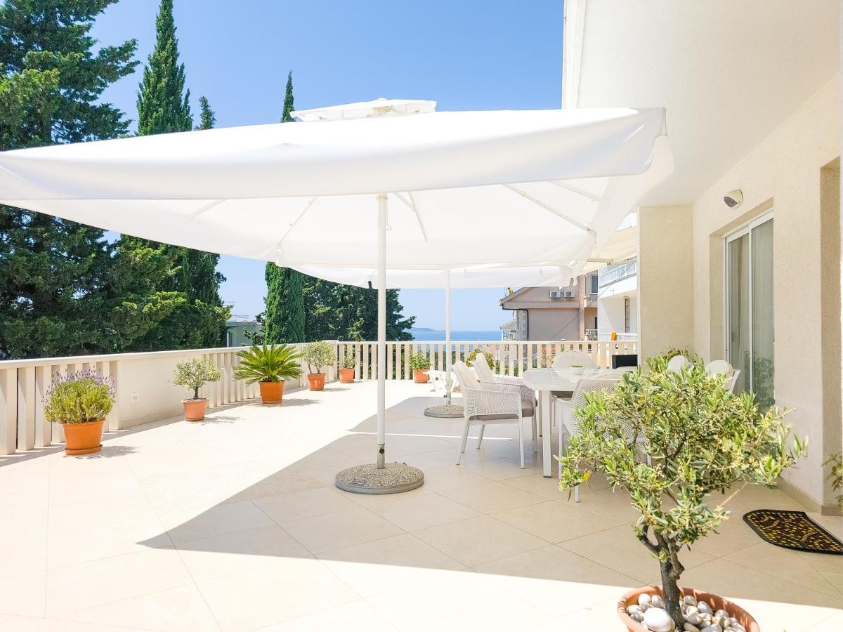 Apartments Nikolina Hvar Town Exterior photo
