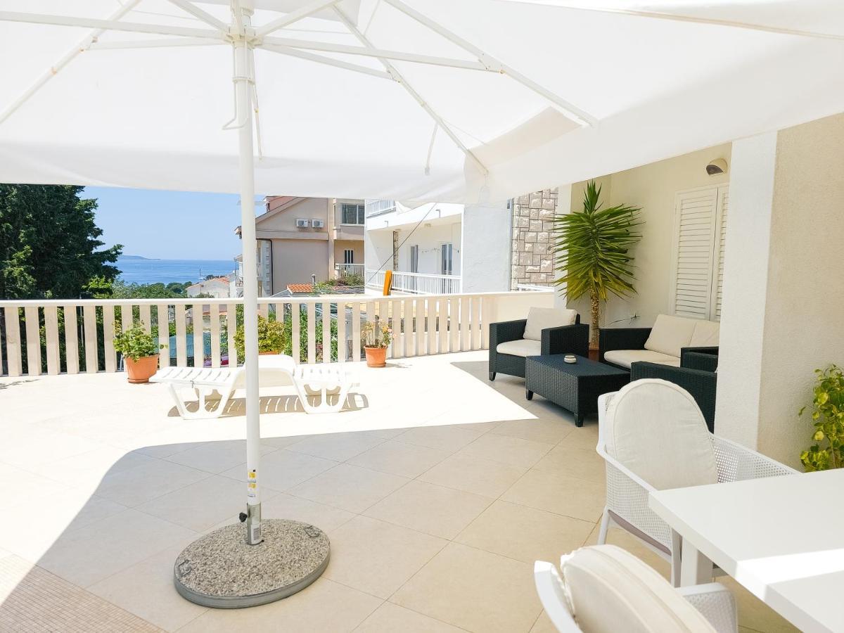 Apartments Nikolina Hvar Town Exterior photo