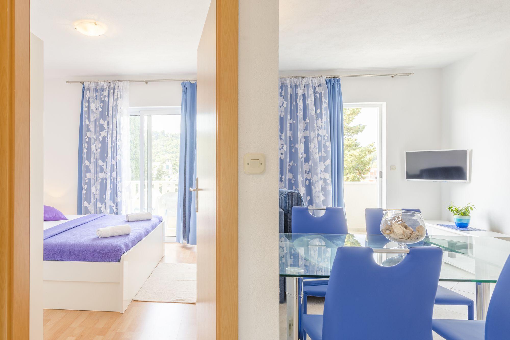 Apartments Nikolina Hvar Town Exterior photo